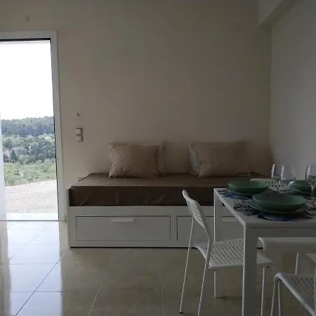 Summer House アパート Athánion