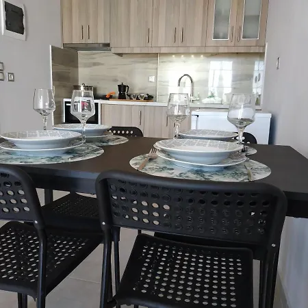 Summer House * Athánion